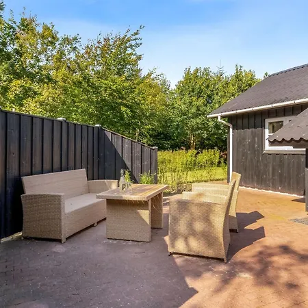 Feriehus Roska - 1-3km From The Sea By Interhome